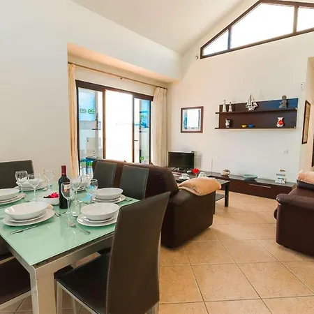 Semesterbostad Casa Olive *